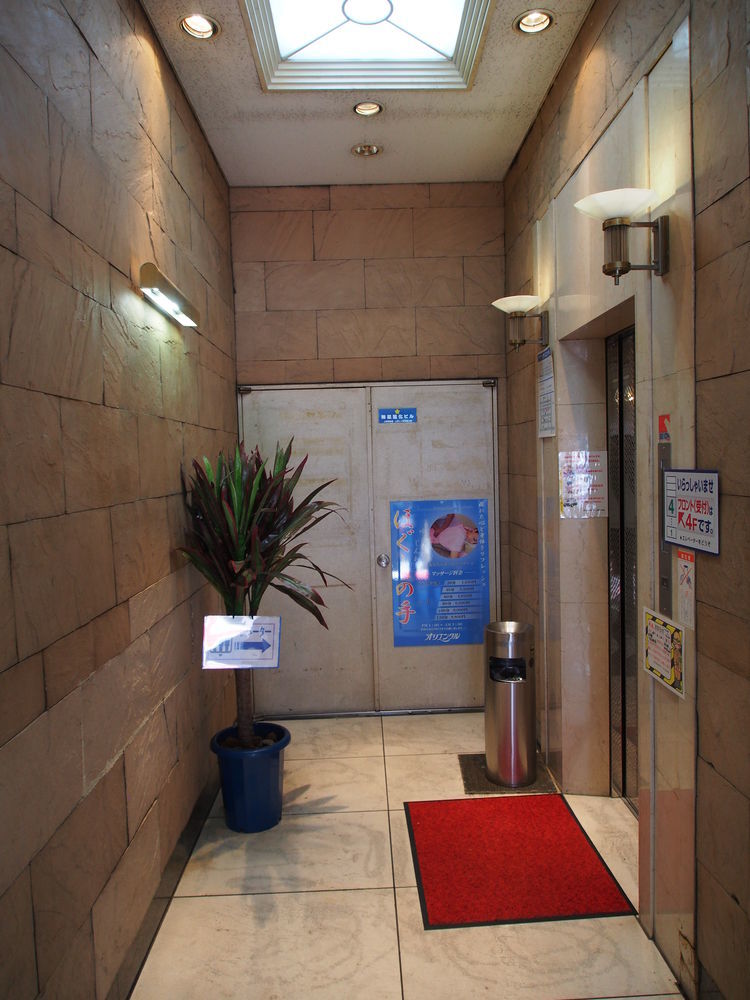 Ueno Station Oriental 1 Male Only Tokio
